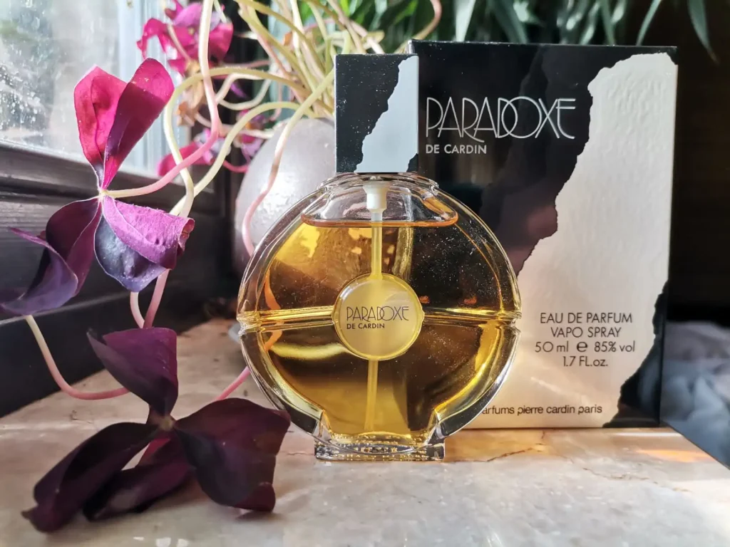 Paradoxe Pierre Cardin